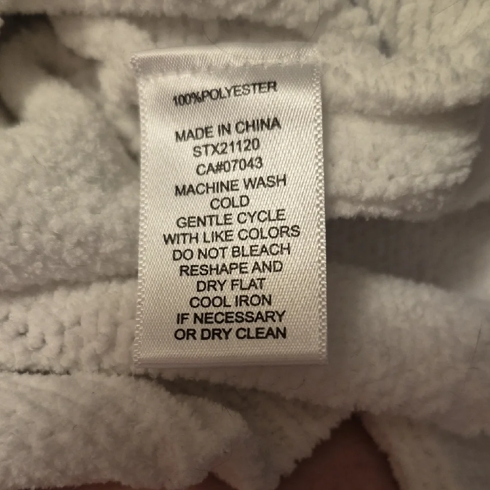 moon & madison White Crew Neck Sweater - Picture 5 of 5